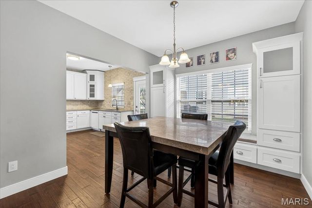 537 Sgt Pepper Drive, St Peters, MO 63376