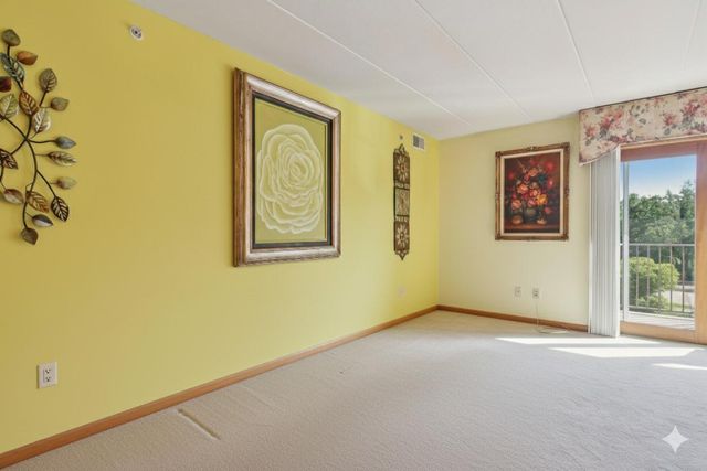 810 Swan Drive 2a, Dyer, IN 46311