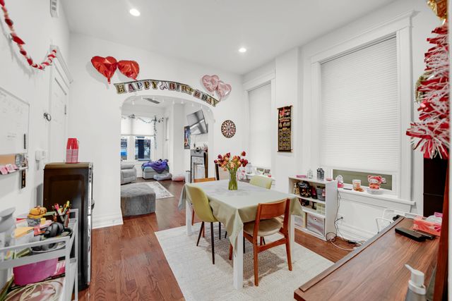 2333 W Montana Street, Chicago, IL 60647