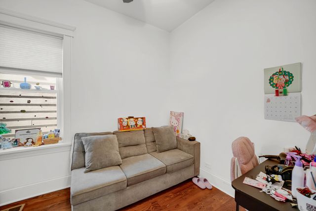 2333 W Montana Street, Chicago, IL 60647