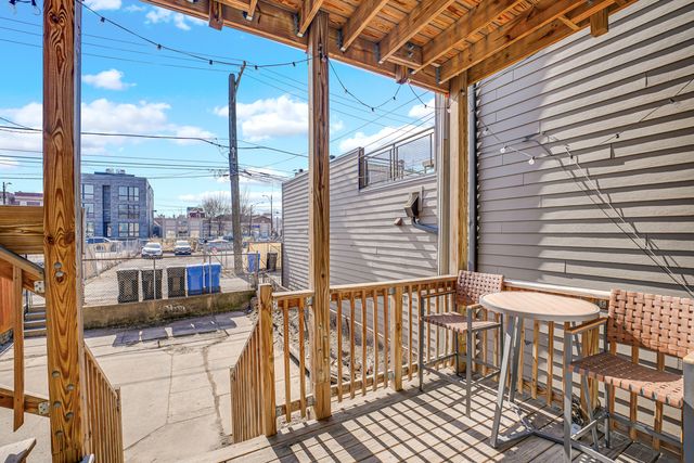 2333 W Montana Street, Chicago, IL 60647