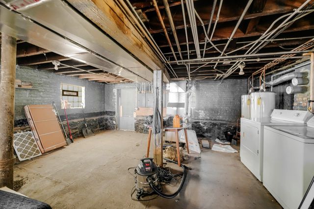 2333 W Montana Street, Chicago, IL 60647