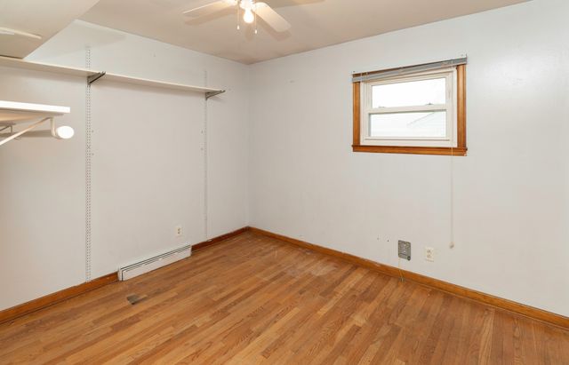 2401 Tomlin Lane, Des Moines, IA 50317