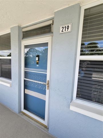 4720 LOCUST STREET NE 219, St Petersburg, FL 33703