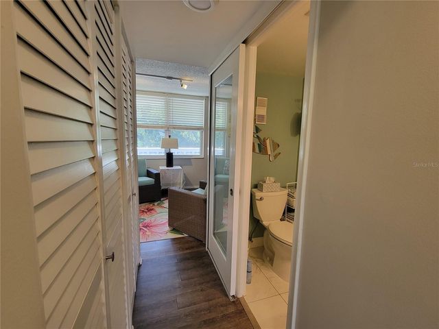 4720 LOCUST STREET NE 219, St Petersburg, FL 33703