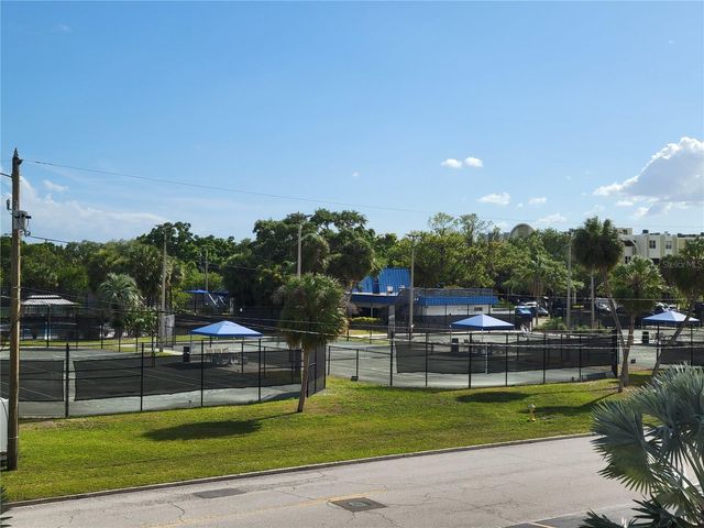 4720 LOCUST STREET NE 219, St Petersburg, FL 33703