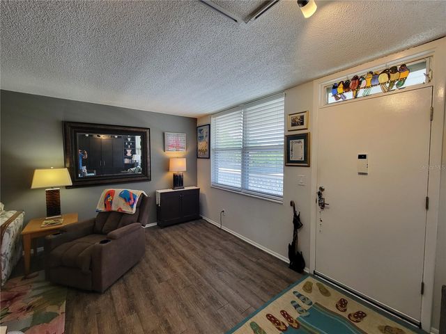 4720 LOCUST STREET NE 219, St Petersburg, FL 33703