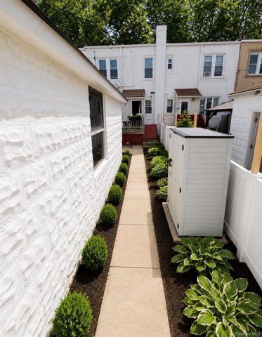 7836 75th Street, Glendale, NY 11385