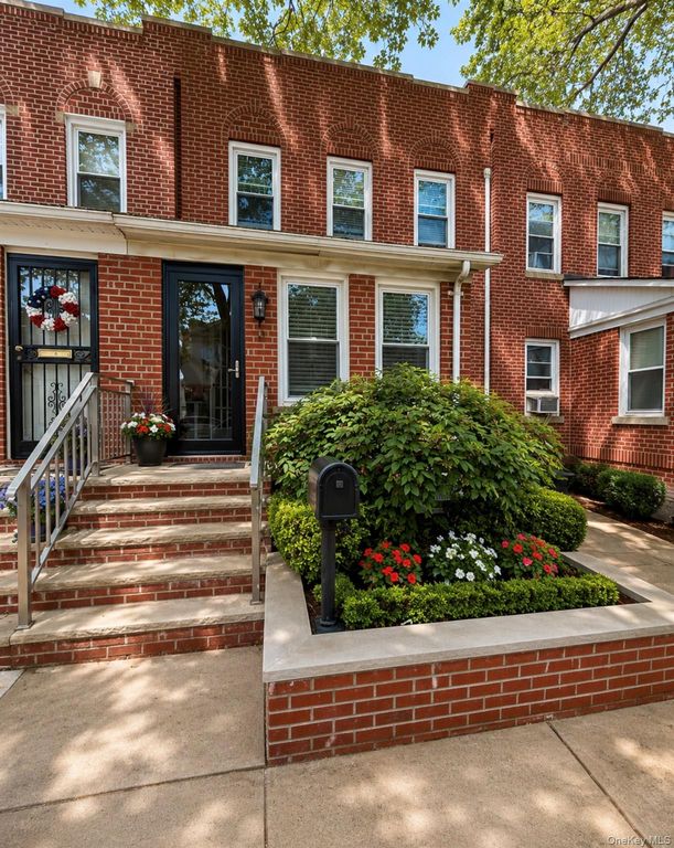 7836 75th Street, Glendale, NY 11385