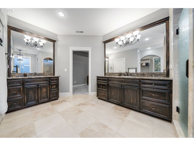 12502 Nw 49TH Ave, Vancouver, WA 98685