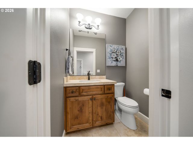 12502 Nw 49TH Ave, Vancouver, WA 98685