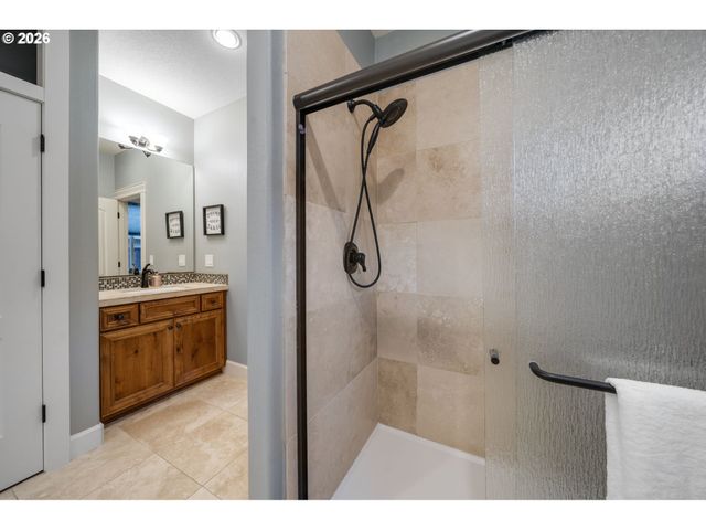 12502 Nw 49TH Ave, Vancouver, WA 98685