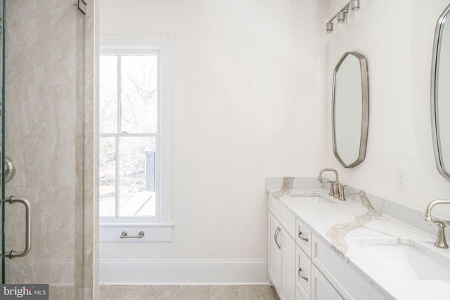 1403 WASHINGTON AVE, Fredericksburg, VA 22401