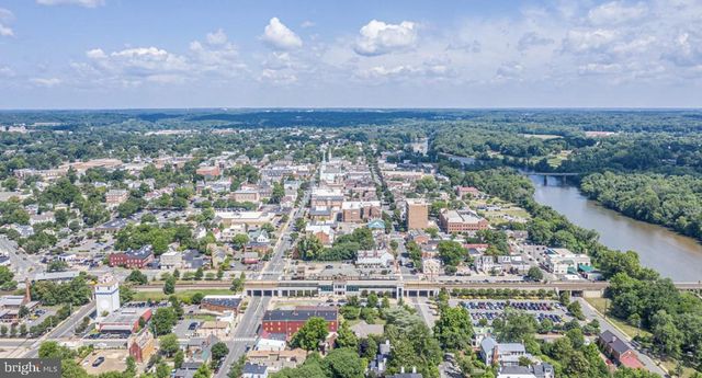 1403 WASHINGTON AVE, Fredericksburg, VA 22401