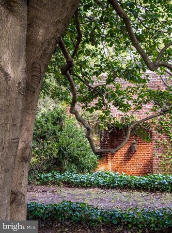 1403 WASHINGTON AVE, Fredericksburg, VA 22401