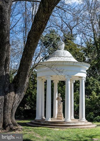 1403 WASHINGTON AVE, Fredericksburg, VA 22401