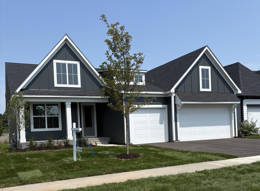 4048 Arbor Drive, Woodbury, MN 55129
