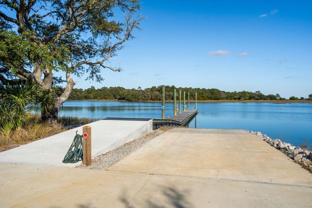 6040 Honey Hole Haven Road, Johns Island, SC 29455