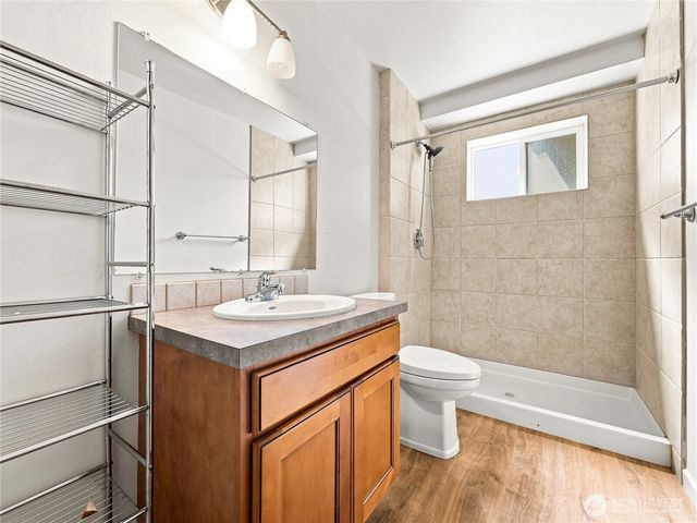 12629 SE 277th Place, Kent, WA 98030