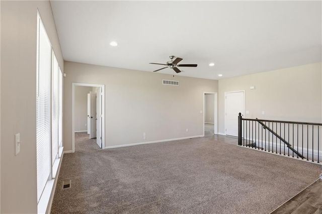 21805 Southcreek Road, Peculiar, MO 64078