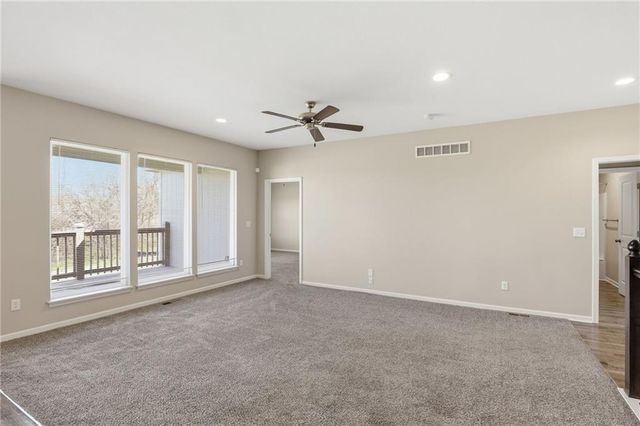 21805 Southcreek Road, Peculiar, MO 64078