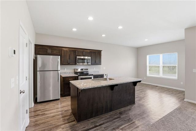 21805 Southcreek Road, Peculiar, MO 64078