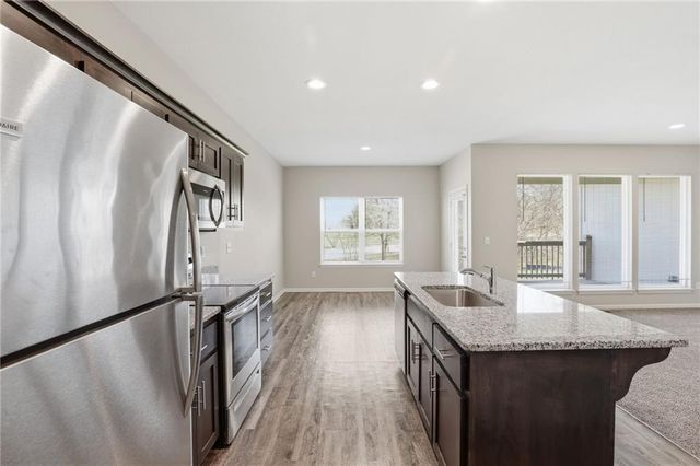 21805 Southcreek Road, Peculiar, MO 64078
