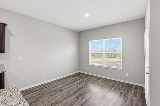 21805 Southcreek Road, Peculiar, MO 64078