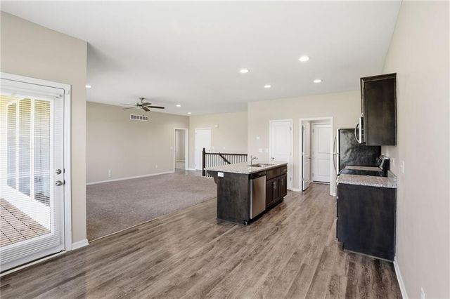 21805 Southcreek Road, Peculiar, MO 64078