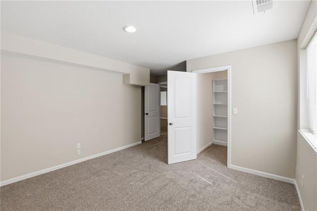 21805 Southcreek Road, Peculiar, MO 64078