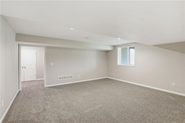 21805 Southcreek Road, Peculiar, MO 64078