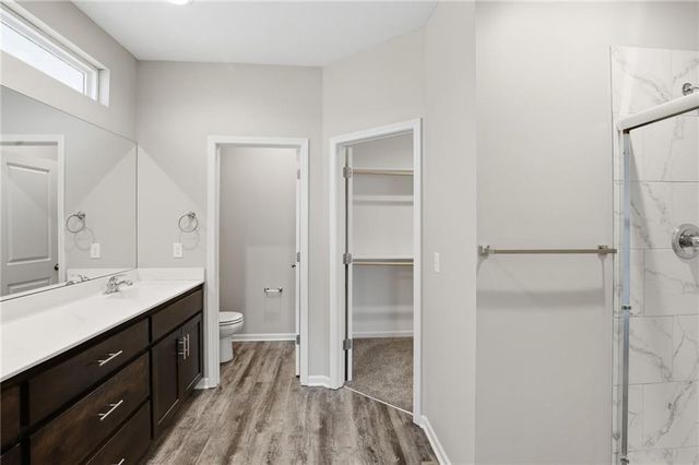 21805 Southcreek Road, Peculiar, MO 64078
