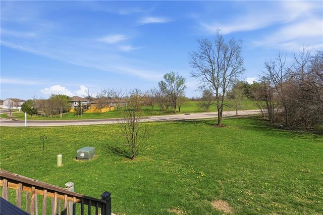 21805 Southcreek Road, Peculiar, MO 64078