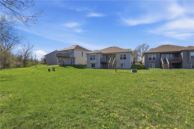 21805 Southcreek Road, Peculiar, MO 64078