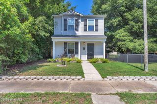 1004 S 8th Street, Wilmington, NC 28401