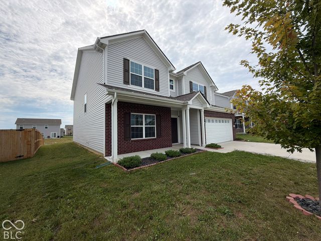 1045 Bent Branch Lane, Greenwood, IN 46143