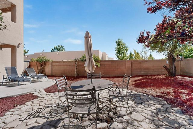 10309 Docena Place NW, Albuquerque, NM 87114
