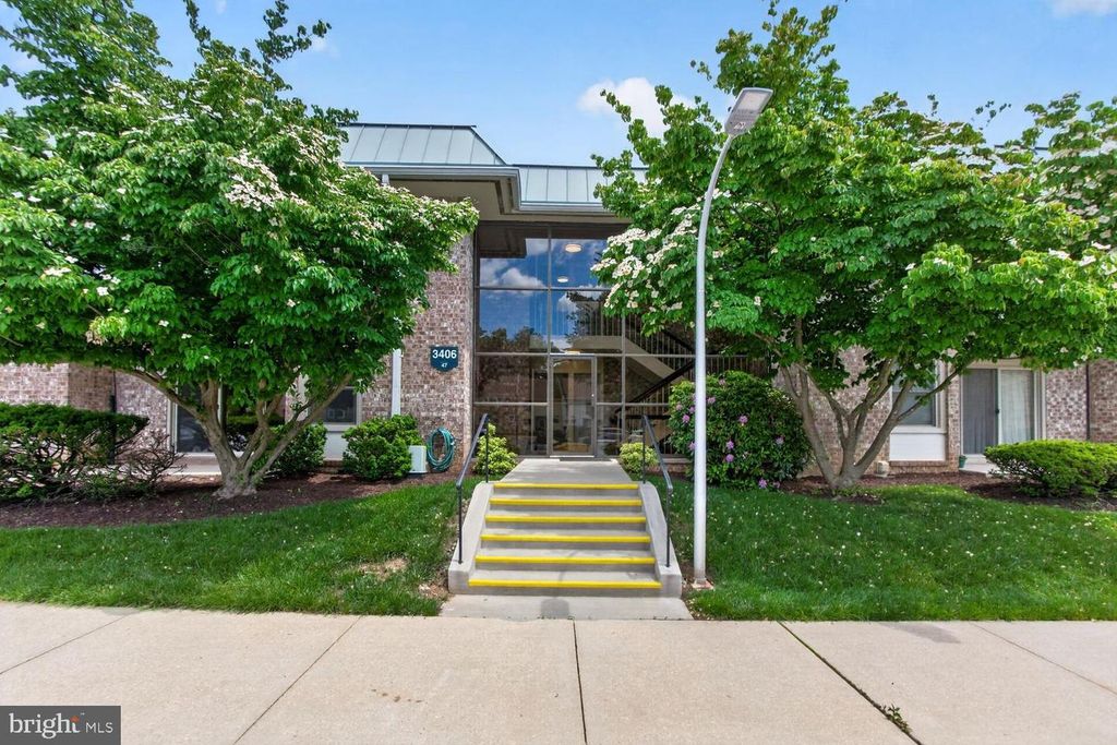 Image 1 of property listing at 3406 CHISWICK CT #47-2A, Silver Spring, MD 20906
