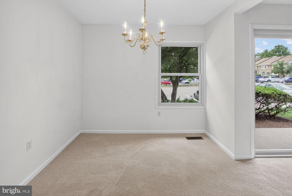 Image 10 of property listing at 3406 CHISWICK CT #47-2A, Silver Spring, MD 20906
