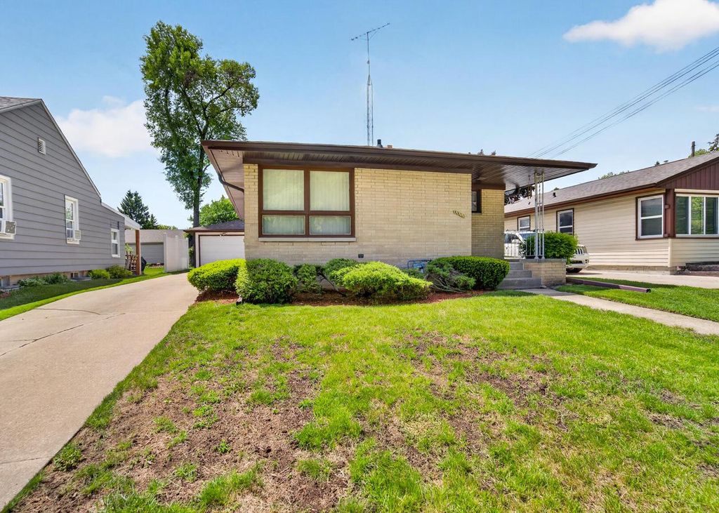 4011 19th STREET, Racine, WI 53405