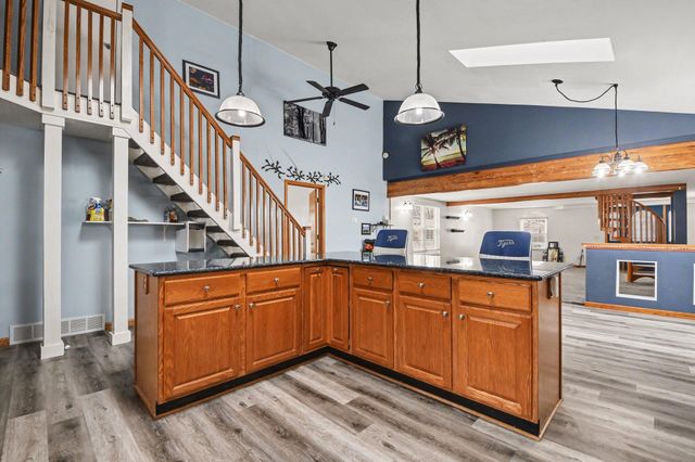 224 Pleasant Avenue Se, Caledonia Vlg, MI 49316