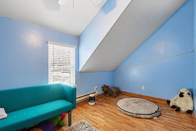 224 Pleasant Avenue Se, Caledonia Vlg, MI 49316