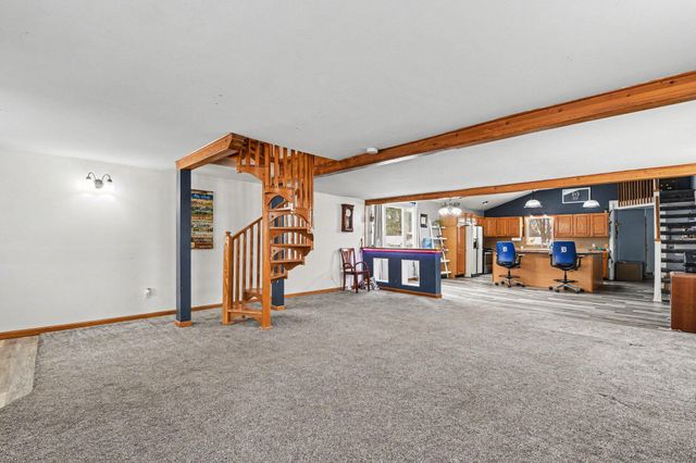 224 Pleasant Avenue Se, Caledonia Vlg, MI 49316