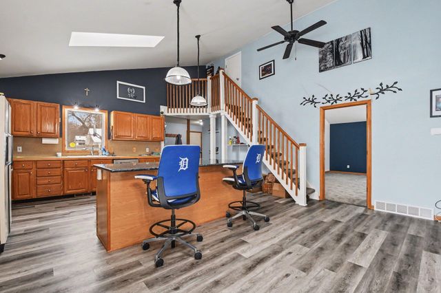 224 Pleasant Avenue Se, Caledonia Vlg, MI 49316