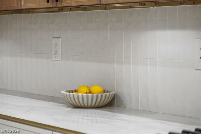 17 Winding Road, Henderson, NV 89052