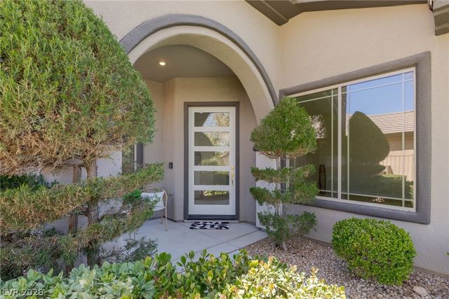 17 Winding Road, Henderson, NV 89052