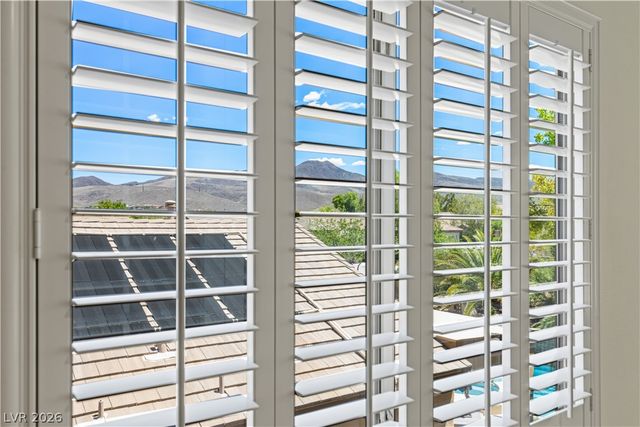 17 Winding Road, Henderson, NV 89052