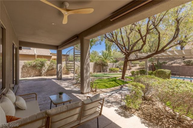 17 Winding Road, Henderson, NV 89052