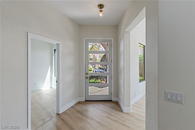 17 Winding Road, Henderson, NV 89052