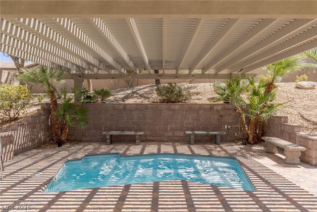 17 Winding Road, Henderson, NV 89052